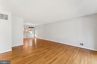 7702 Leesburg Dr in Bethesda, MD - Building Photo - Building Photo
