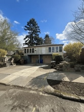 2334 SE 72nd Ave in Portland, OR - Building Photo - Building Photo