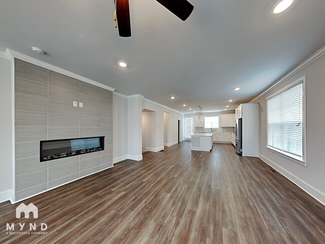 4030 Maypop Ln in Roswell, GA - Foto de edificio - Building Photo