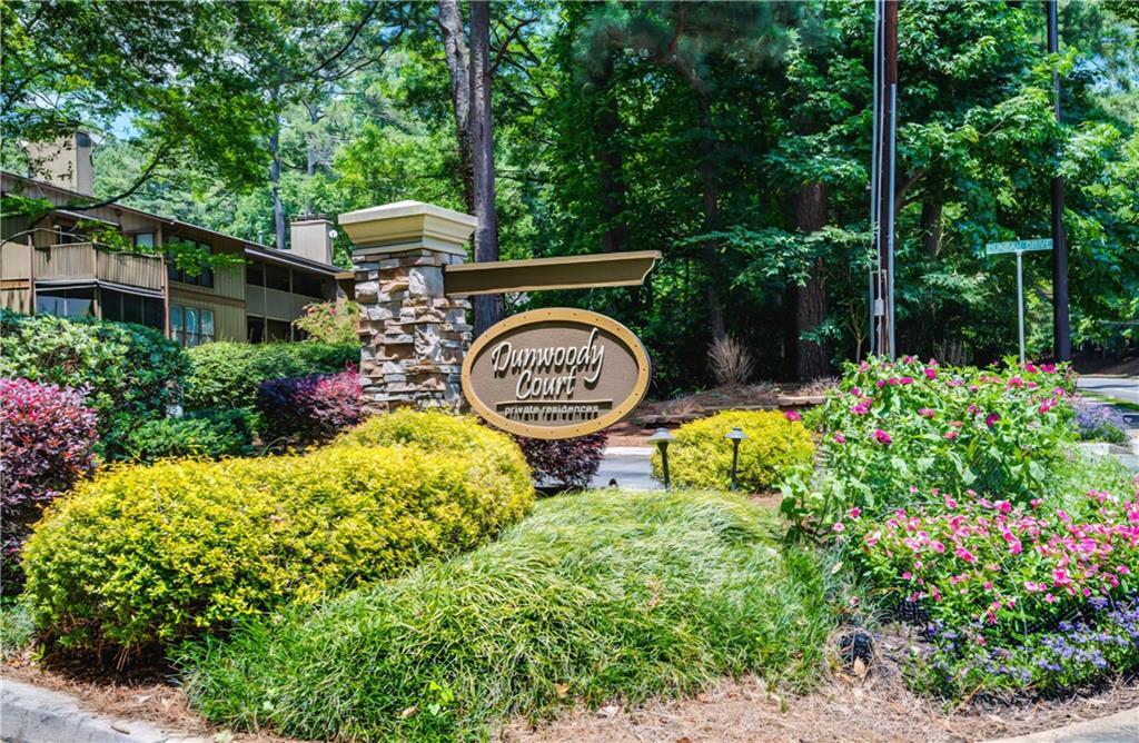 202 Dunbar Dr in Dunwoody, GA - Building Photo