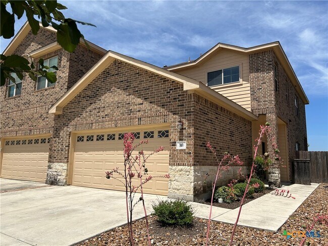 property at 311 Creekside Curve