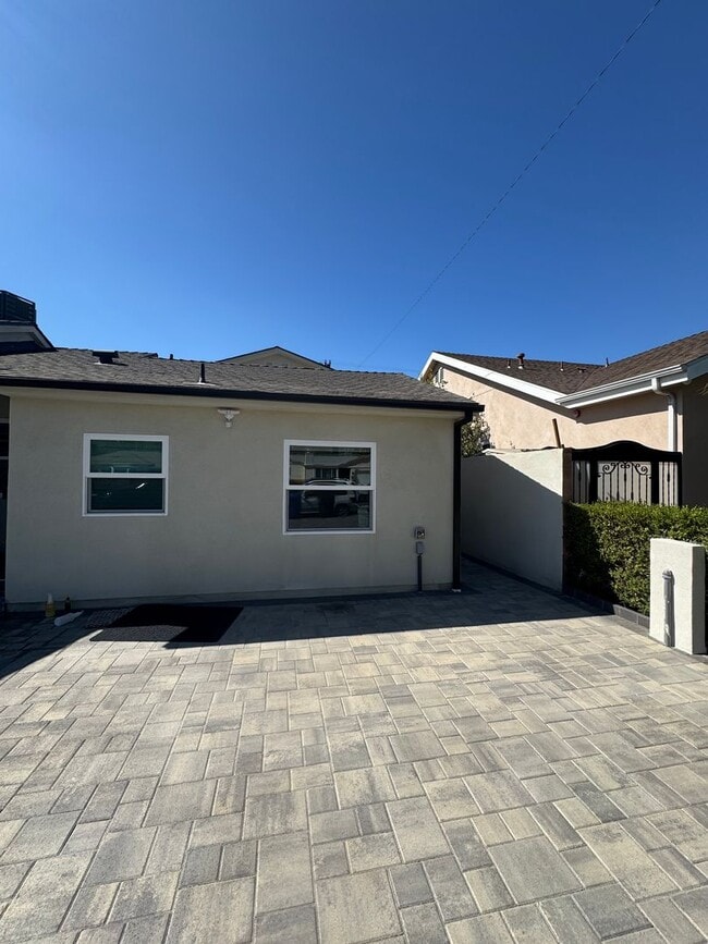 1816 Rosita Ave in Burbank, CA - Building Photo - Building Photo