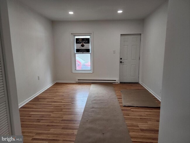 property at 517 N Elliger St