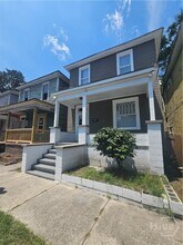 714 W 38th St in Savannah, GA - Foto de edificio - Building Photo