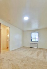 Hoodridge Hall Apartments and Townhomes in Pittsburgh, PA - Building Photo - Building Photo