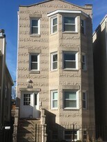 1212 W Henderson St in Chicago, IL - Building Photo