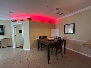 1142 SW 9th Rd in Gainesville, FL - Building Photo - Building Photo