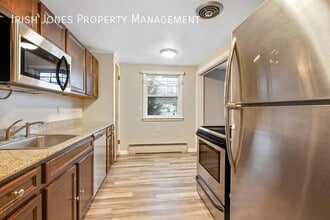 880 Millersport Hwy in Buffalo, NY - Building Photo - Building Photo