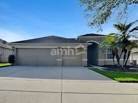 1304 Emerald Hill Way in Valrico, FL - Building Photo