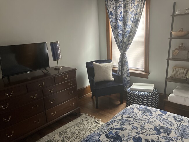 1115 Hamilton Ave, Unit Upstairs in Trenton, NJ - Foto de edificio - Building Photo