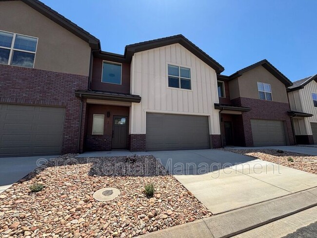 73 N 520 W in Hurricane, UT - Building Photo - Building Photo