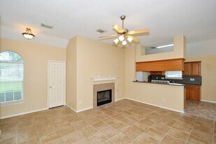 8715 Charity St in Needville, TX - Building Photo