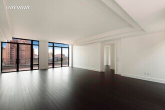 155 W 11th St-Unit -: Ph7 West in New York, NY - Foto de edificio - Building Photo