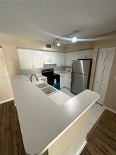 4828 N State Rd 7 in Coral Springs, FL - Building Photo - Building Photo