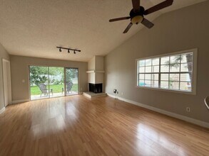 1332 Landry Cir in Longwood, FL - Building Photo - Building Photo