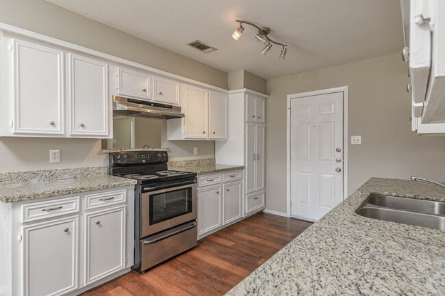 property at 1102 Newport Blvd