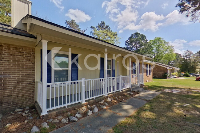 1113 Patrick Dr in Fayetteville, NC - Building Photo - Building Photo
