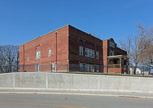 101 N Main St in Lansing, KS - Building Photo - Building Photo