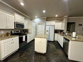 9903 Nancy Ellen St in Amarillo, TX - Building Photo - Building Photo