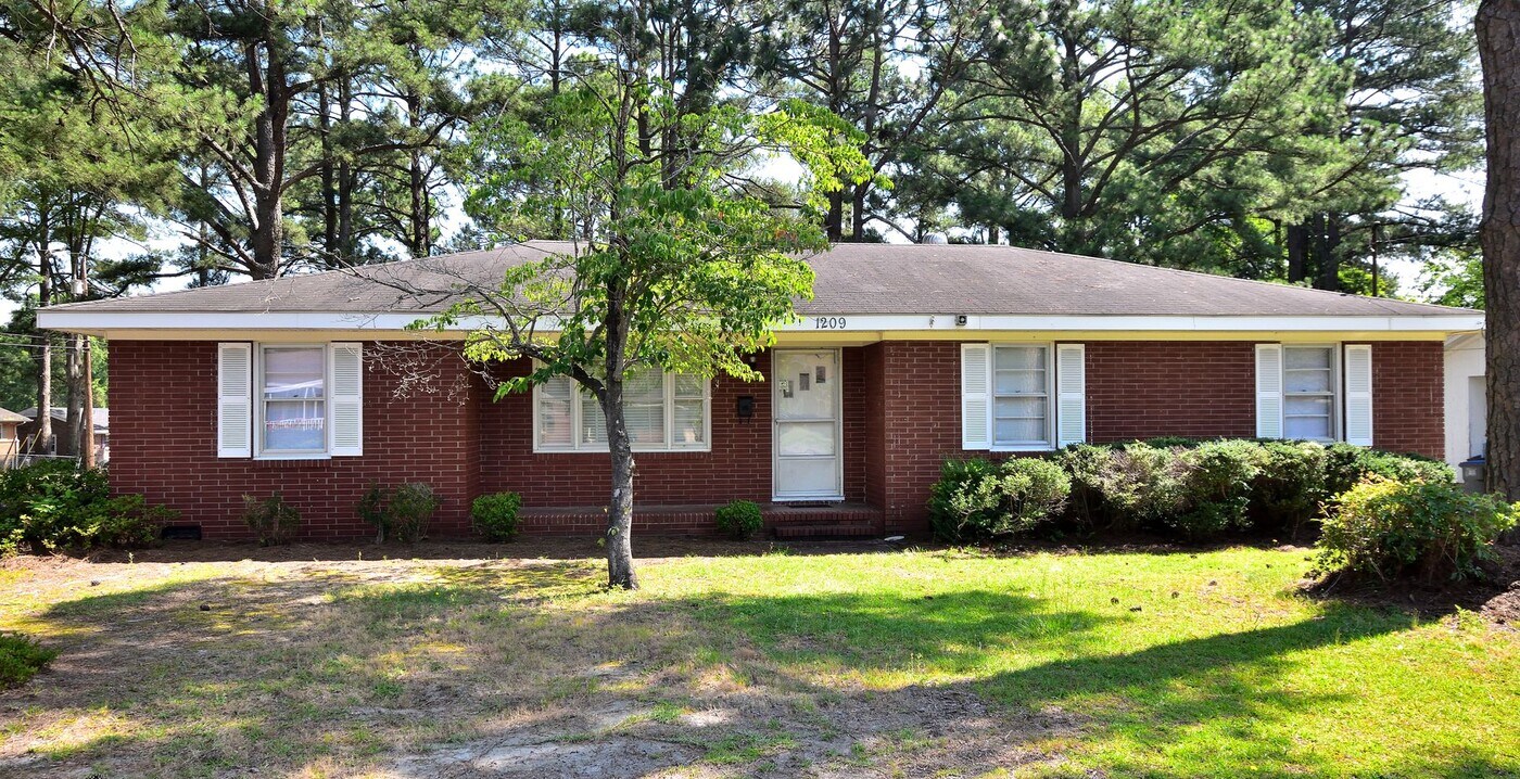 1209 York St in Rocky Mount, NC - Building Photo