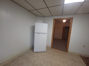 1121 Monroe Ave in Dunmore, PA - Building Photo - Building Photo