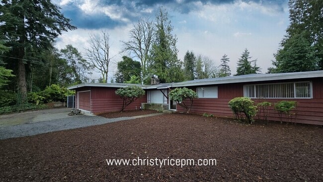 1815 116th Ave NE in Bellevue, WA - Building Photo - Building Photo