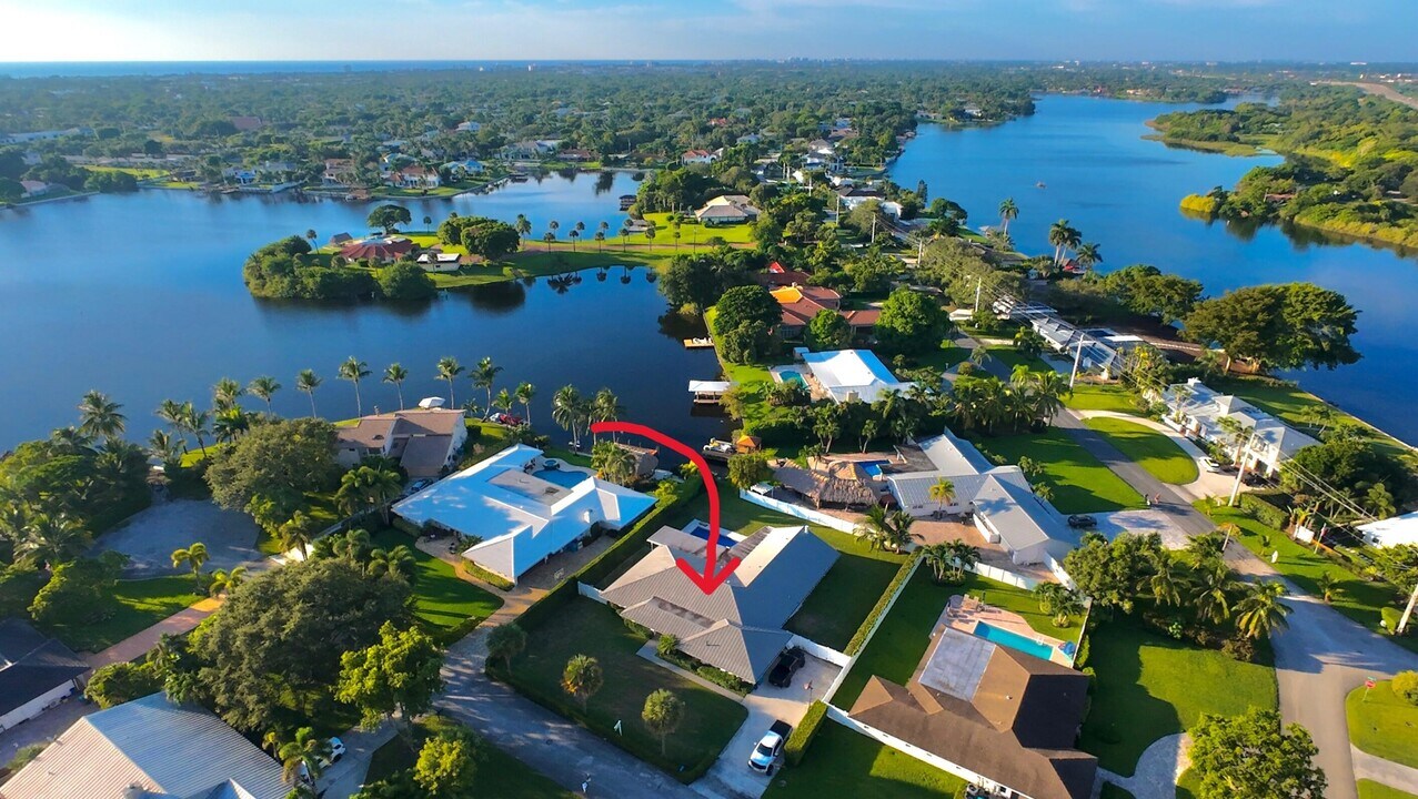 936 SW 38th Ct in Boynton Beach, FL - Building Photo