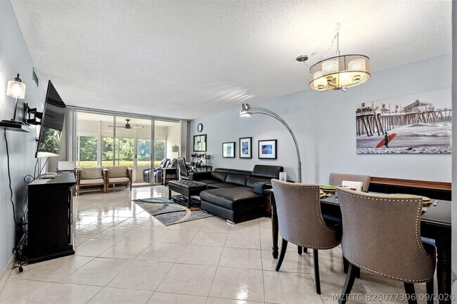 property at 3151 S Palm Aire Dr