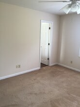 250 Highland Ave, Unit B in Cornelia, GA - Building Photo - Building Photo