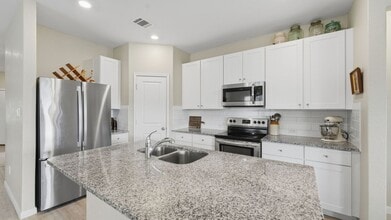 2717 San Martin Ln in Seguin, TX - Building Photo - Building Photo