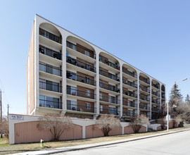 City View Apartments in Calgary, AB - Building Photo - Building Photo