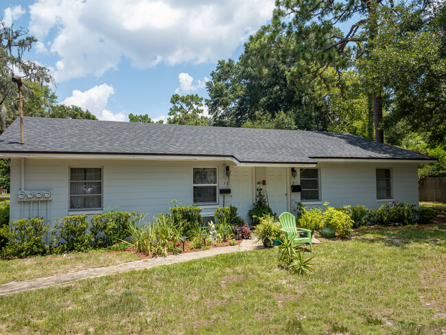 5659 Merrill Rd in Jacksonville, FL - Building Photo - Building Photo