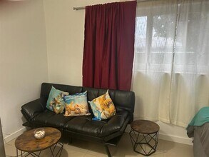 4213 NE 21st Ave in Fort Lauderdale, FL - Building Photo - Building Photo