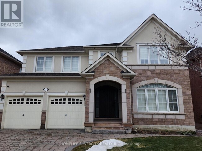 7 Valleywest Rd in Brampton, ON - Building Photo - Building Photo