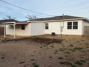 4004 Blaine Rd in Shawnee, OK - Building Photo - Building Photo