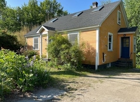 41 Harwood Ave in Littleton, MA - Building Photo