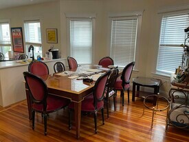 866 South St in Boston, MA - Building Photo