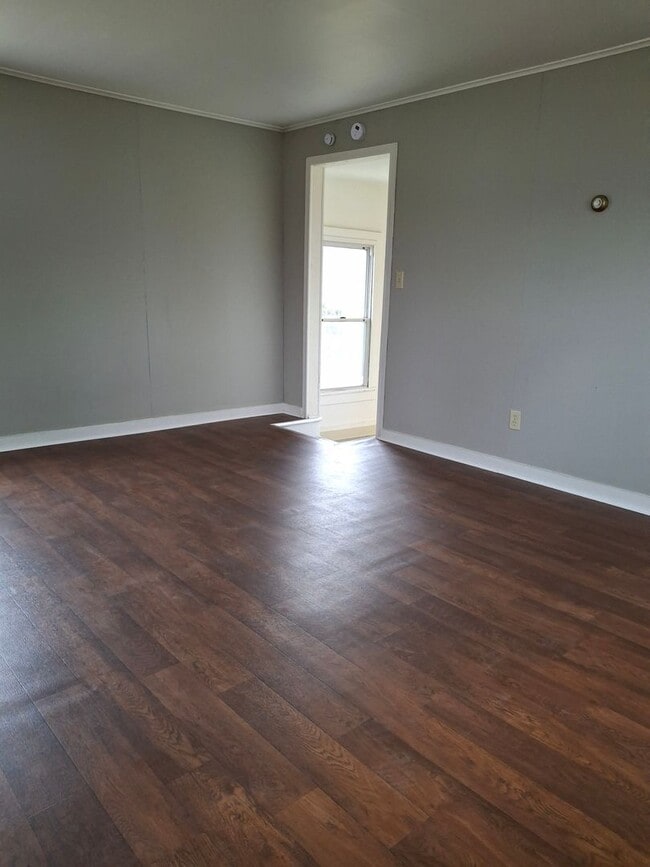 246 Lynwood Ave in Elmira Heights, NY - Building Photo - Building Photo