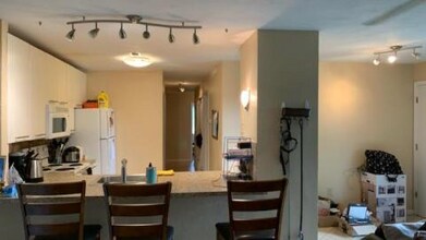 1210 University Terrace in Blacksburg, VA - Foto de edificio - Building Photo