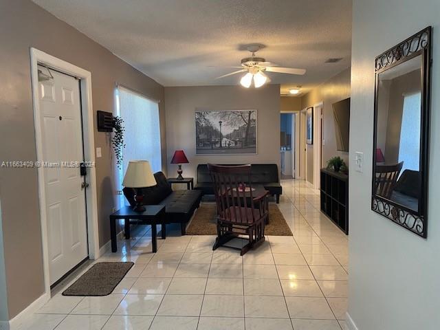 18570 SW 93rd Ave in Cutler Bay, FL - Building Photo - Building Photo