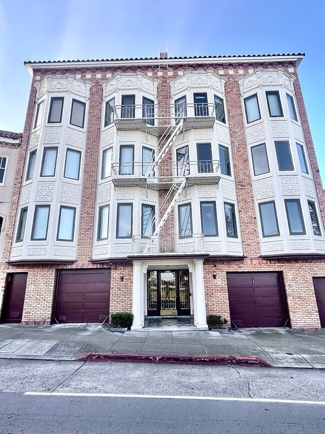 property at 1435 Bay St