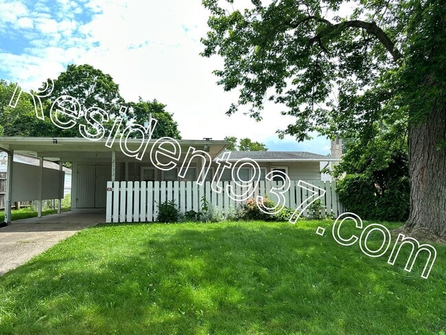 property at 2132 Colton Dr