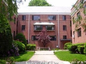 570 Whitney Ave Apartamentos