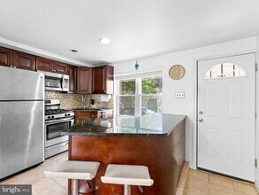 1006 Montrose St in Philadelphia, PA - Building Photo - Building Photo