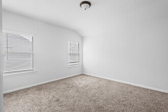 10303 Candlewood Wy in San Antonio, TX - Building Photo - Building Photo