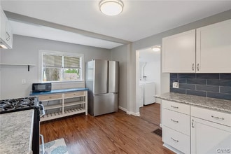 1110 Sunnycrest Rd in Syracuse, NY - Building Photo - Building Photo