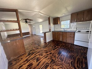 7150 Seward Cir in Pfafftown, NC - Building Photo - Building Photo