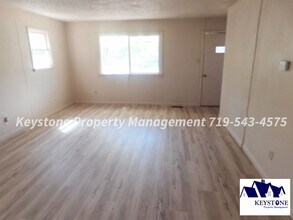 1609 Evergreen St in Pueblo, CO - Building Photo - Building Photo