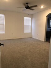 7520 Passionfruit Dr in Bakersfield, CA - Building Photo - Building Photo