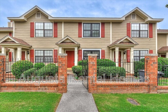property at 204-1/2 W Buena Vista Ave